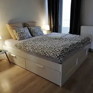 Vlak Bij Zee , Ostende Belgien